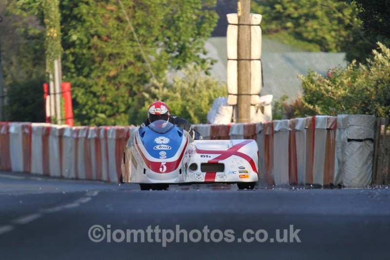 IMG_5641 - Thursday Practice - TT 2013 Side Car