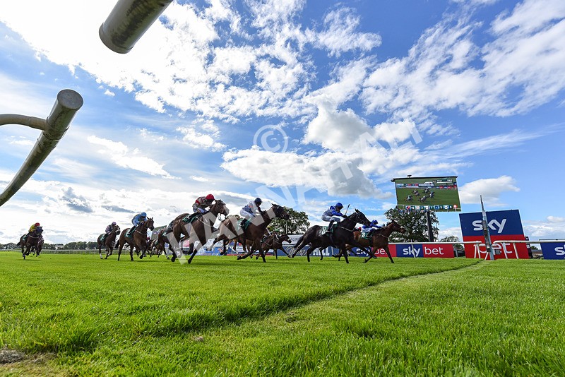 310526-Race 3-Al Hussar-9407 - Race 3 16.45pm Sky Bet Club Handicap