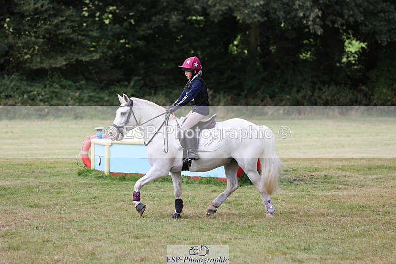 240825X-114752-32330 - 70cm XC 11.00 to 12.00