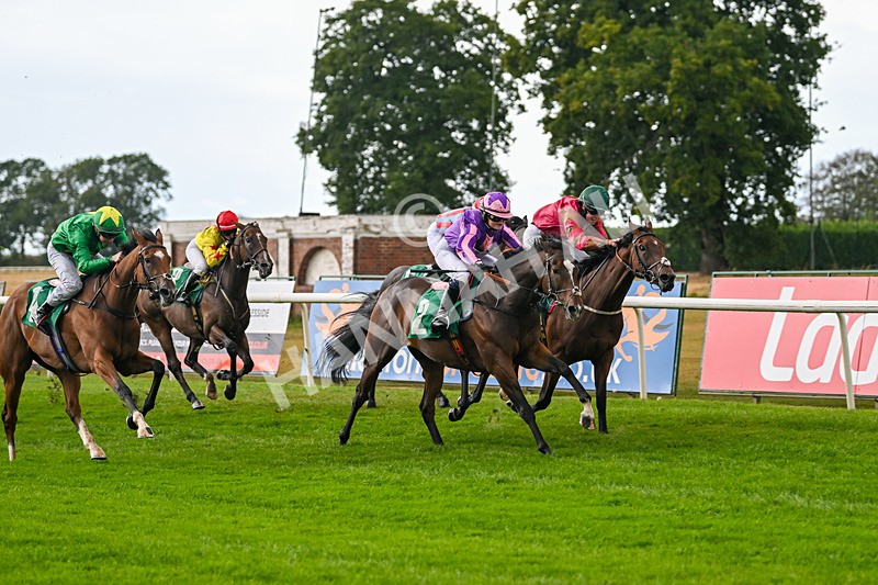 290825-Race 1-Sandret-8090 - Race 1