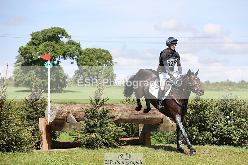 240525-110340-12554 - 325-MIDNIGHT_ENDEAVOUR-Tom_Jackson