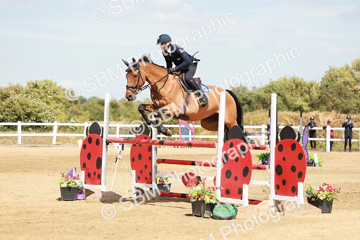 SBM_007842 - Class 4 - Senior Foxhunter - 1.20m Open