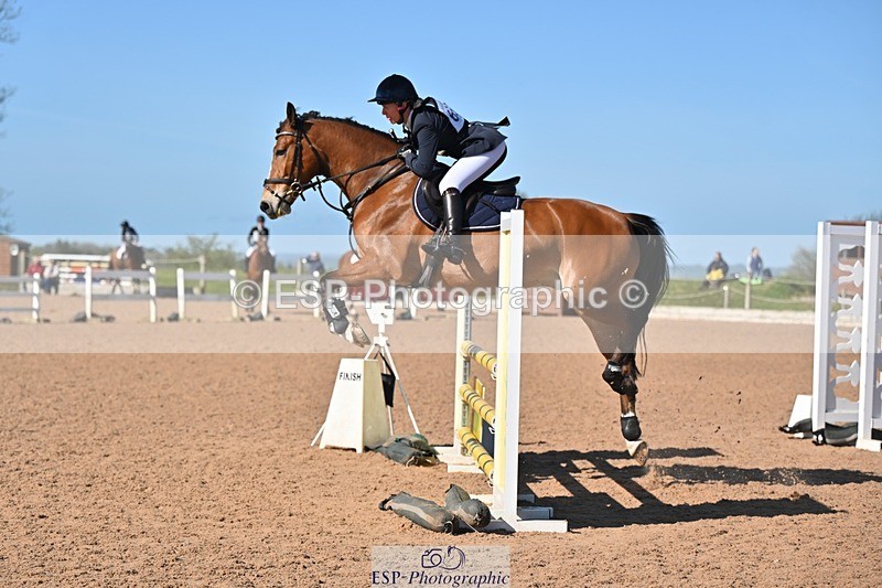260419-100005-09576 - N-652-Rebecca.Wren