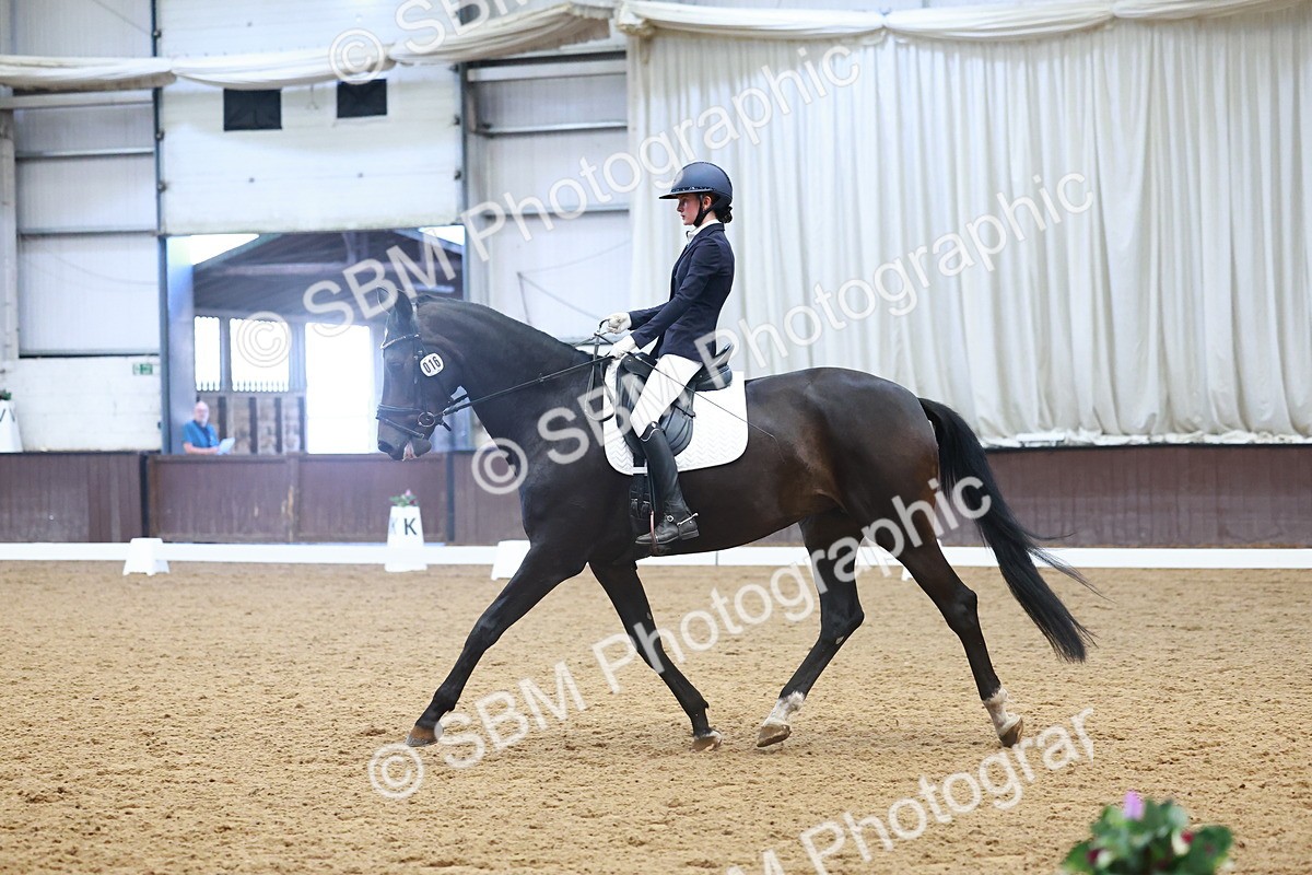 0B8A9186 - Class 6 - Novice 3