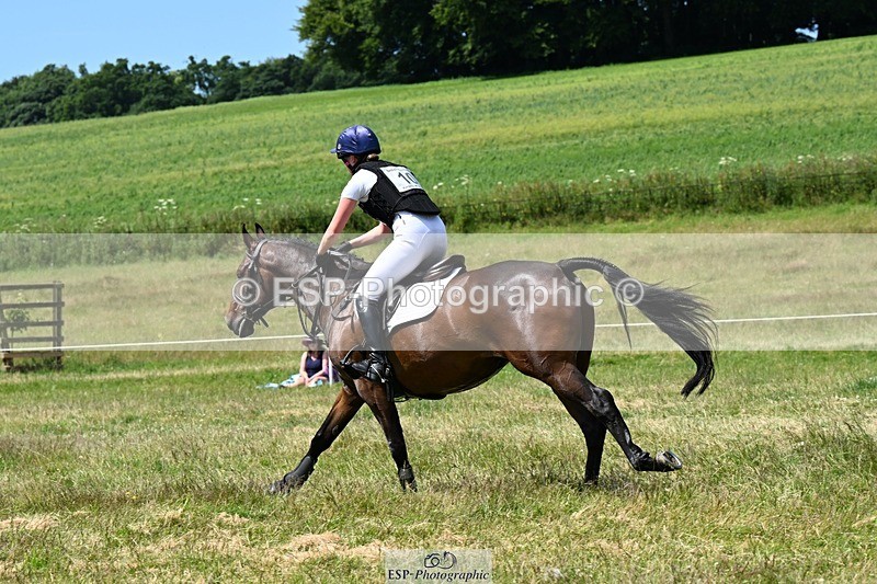240629X-113528-0531 - 010-Georgie_Selley-VICARSTOWN_VICTOR