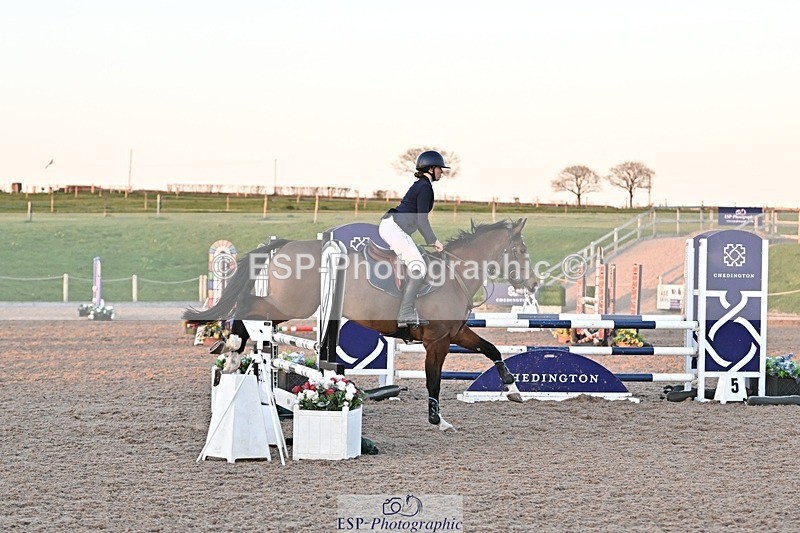 250401-193324-01047 - 100cm Cl;asses