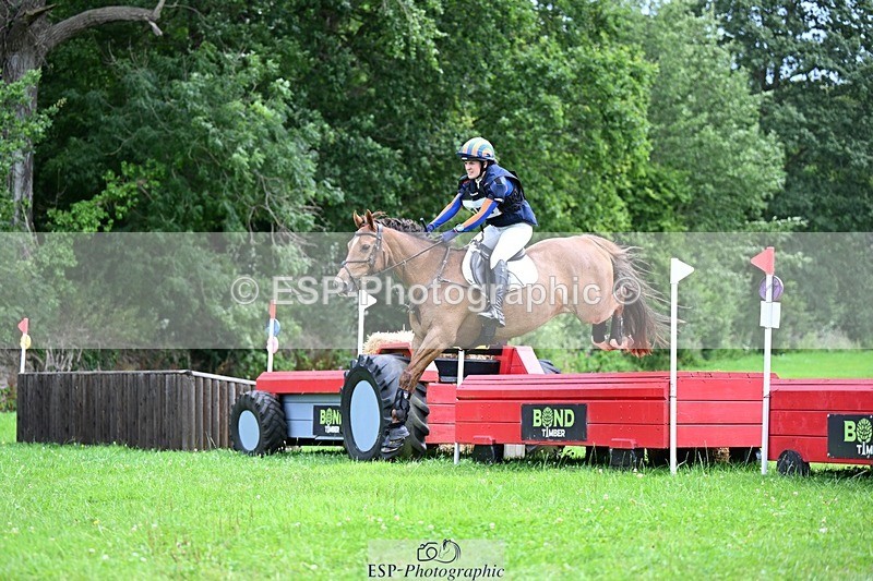 240803-132919-06613 - 157-Jennifer_Jaques-AURELIA_COOL