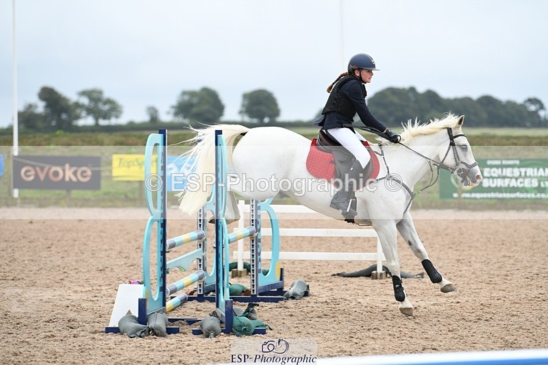 250807-104722-00338 - 80cm Round 1