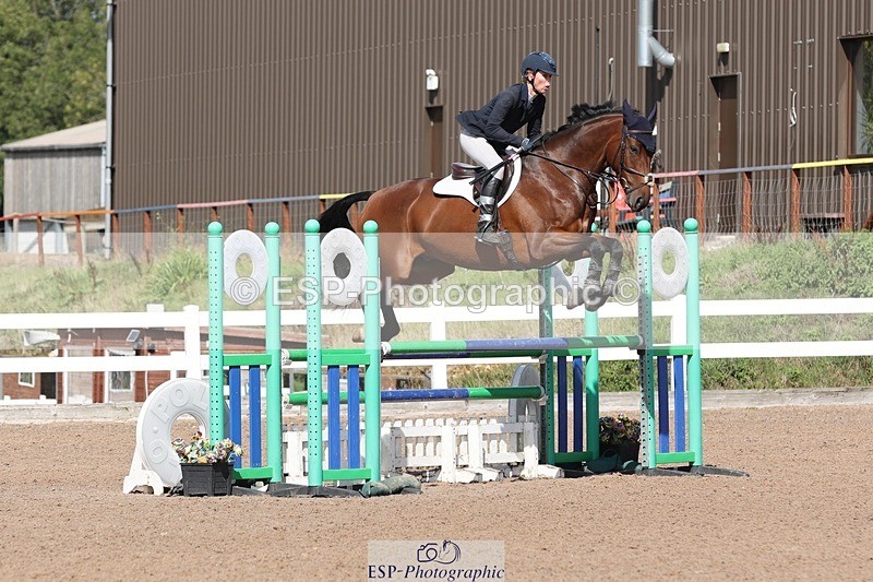 250913-142627-07368 - Cls 25 1.05m Amateur Quali