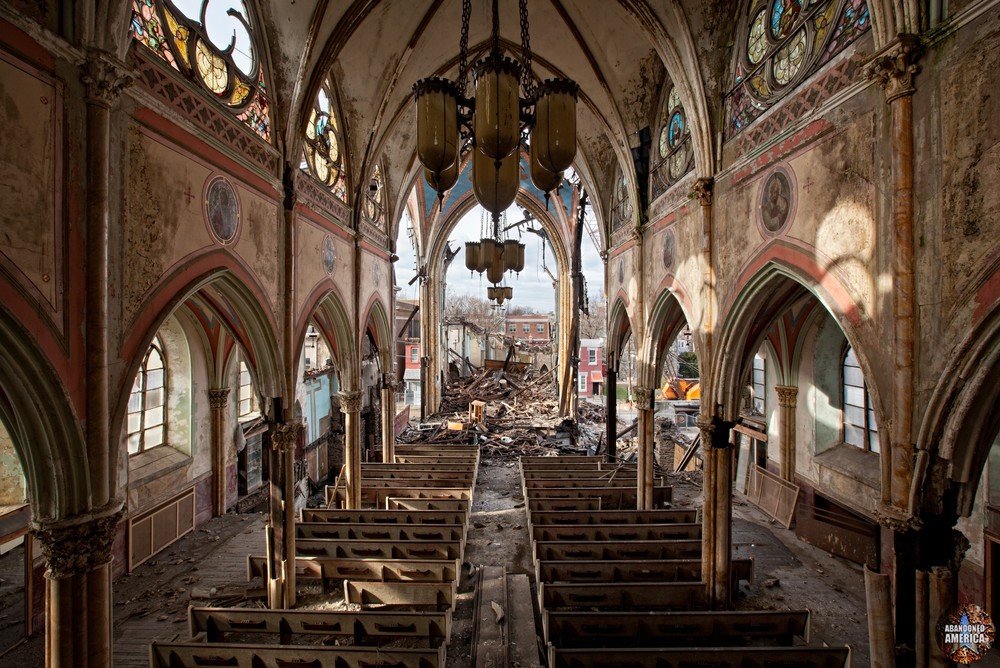 St Bonaventure Church (Philadelphia, PA) | Into the Void - St. Bonaventure Roman Catholic Church