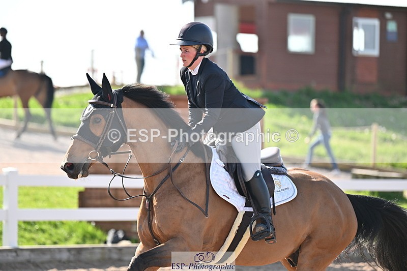 240509A-091320-00069 - Cls 1 British Novice and 90cm Open