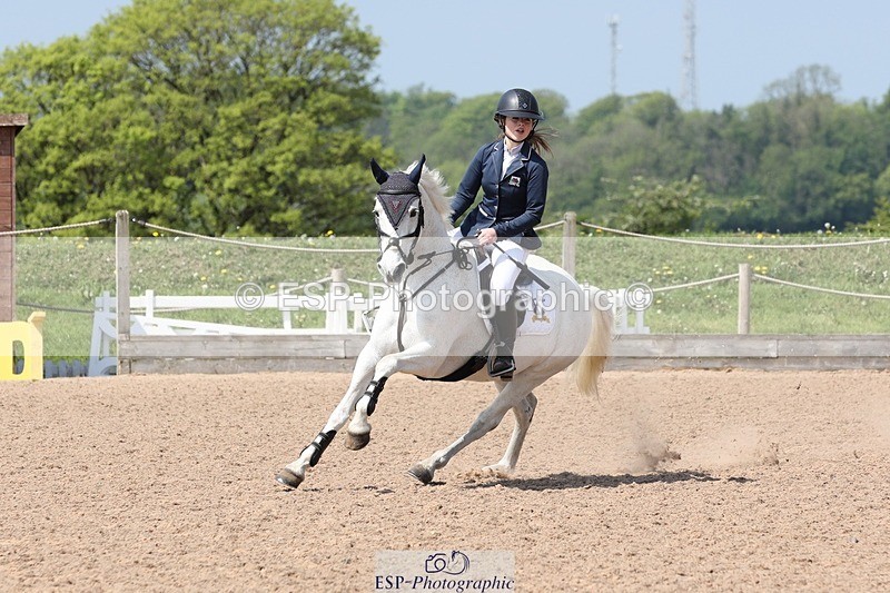 250503-121016-00945 - Cls 9 Pony Foxhunter and 1.10m Open