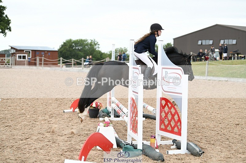 250807-101226-00095 - 60cms Round 1