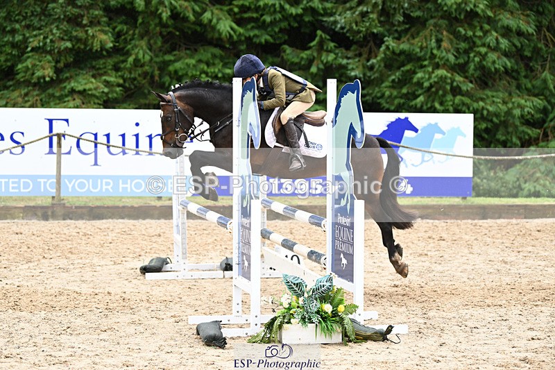 240824X-123537-25529 - 70cm Jump Off
