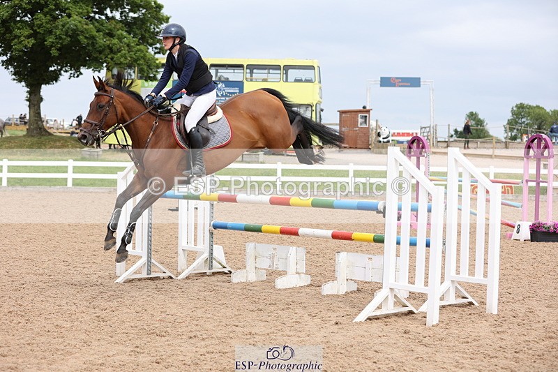 240630A-163312-15218 - Cls 33 Foxhunter and 1.10m Open
