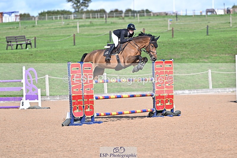 260923B-152537-00995 - Cls 06 Snr Fox & 1.20m Open