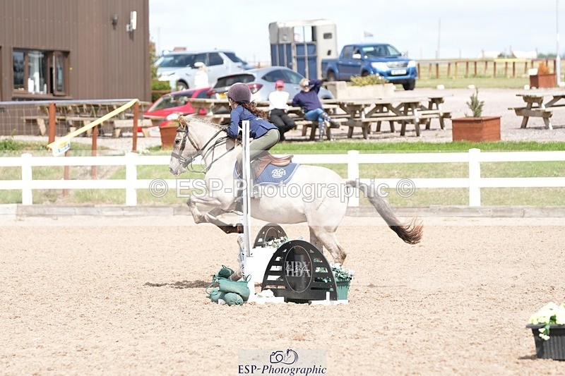 250805-151631-00082 - Clear Round and 60cm