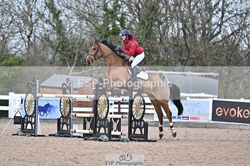 251126-134828-00634 - Cls 5 Foxhunter and 1.20m