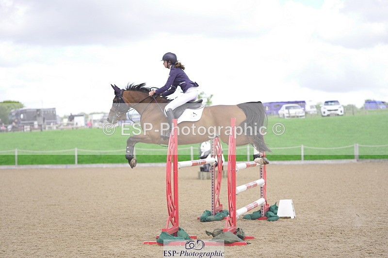 230806A-123138-01993 - Cls 14 Snr Foxhunter & 1.20m Open