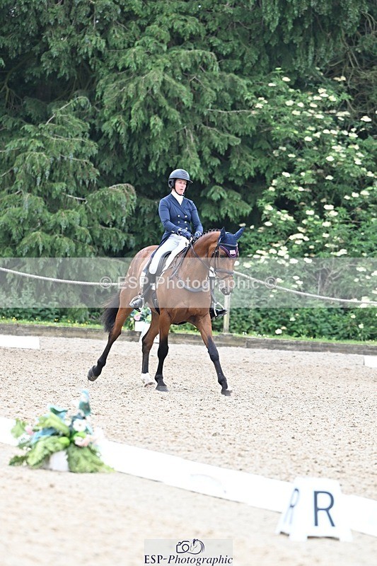 260528A-111549-03583 - G-710-Alexandra.Knowles