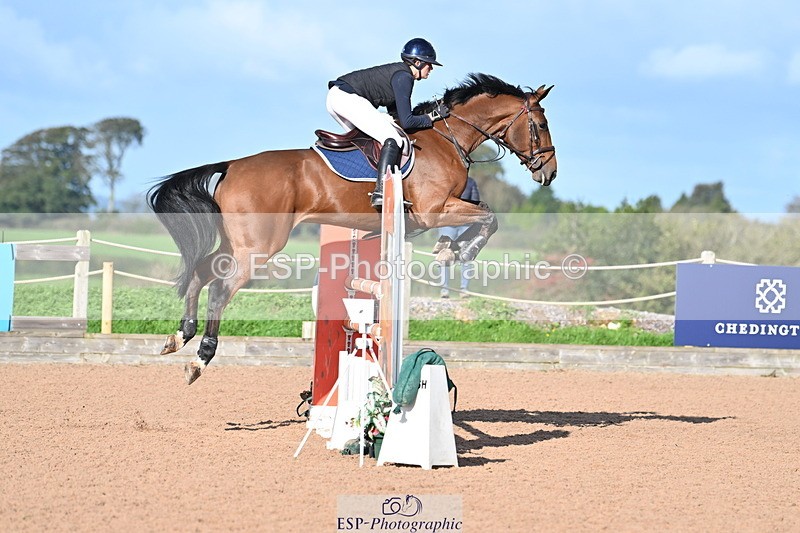 231014A-102837-04105 - Cls 18 Newcomers & 1.10m Open