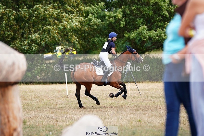 250803A-153816-16644 - O-682-Millie.Juleff-HERONA.CZ.Z