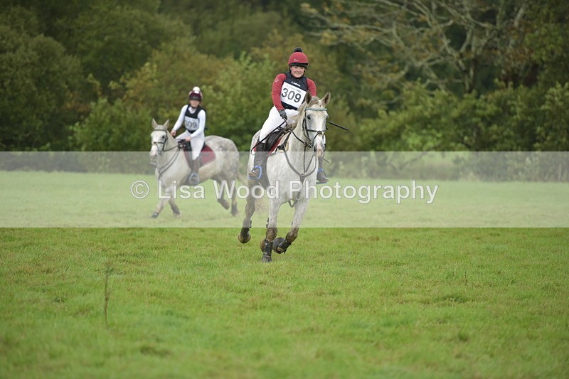 RAY_9914 - Class 3: 70cm Pairs: Corner