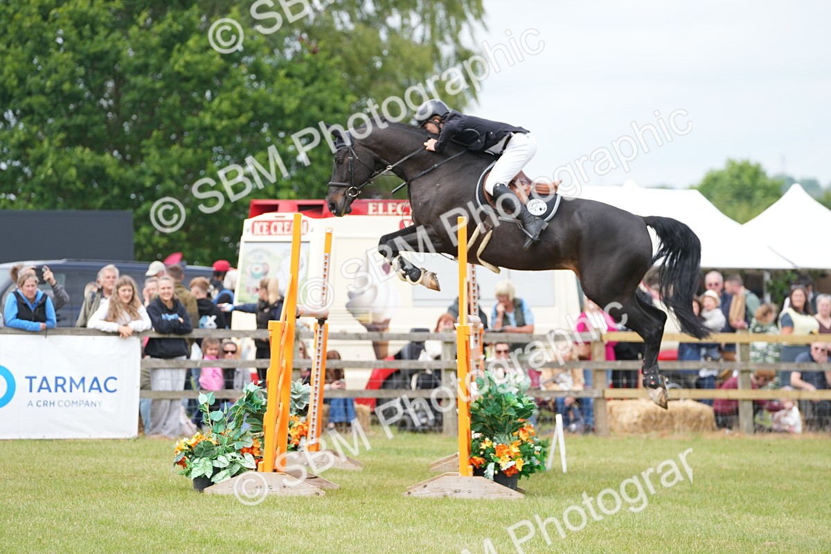 SBM_06533 - Class 202 - National 1.40m Open