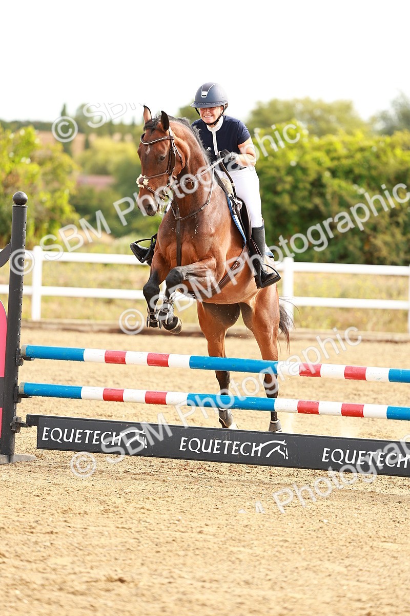 SBM_001991 - Class 8 - Clear Round