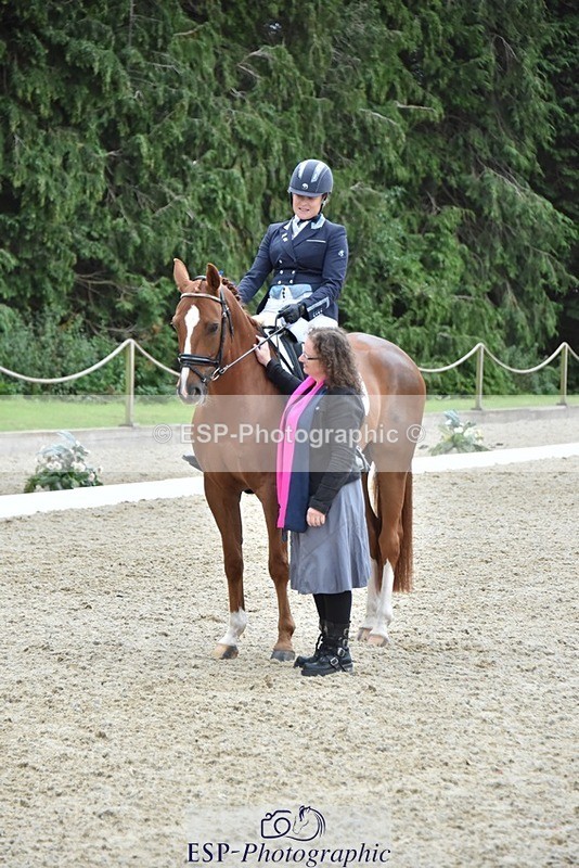 230813-181950-08817 - Medium Silver Presentations