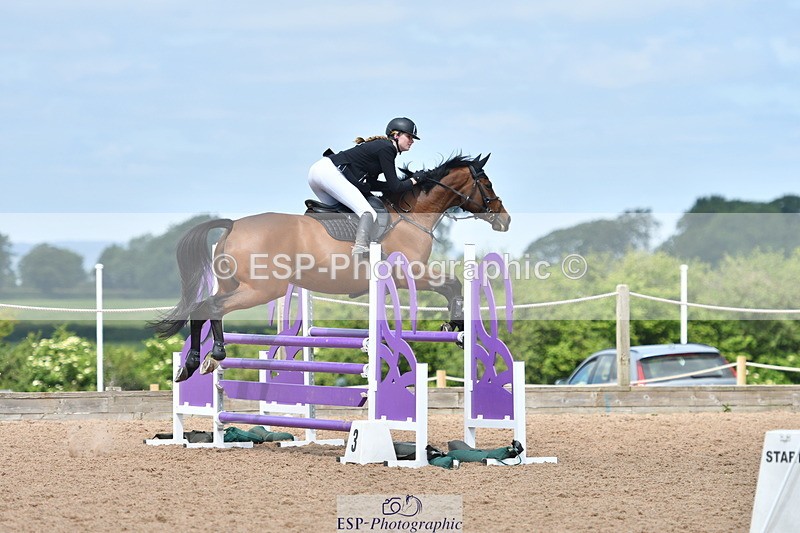 240609A-113847-04659 - Cls 17 Snr 1.05m Open