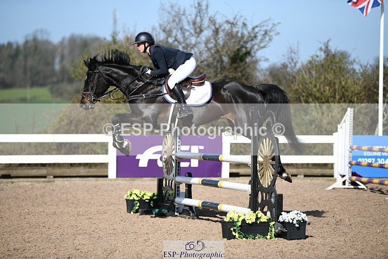 250330-100752-06001 - Cls 32 British Novice and 90cm
