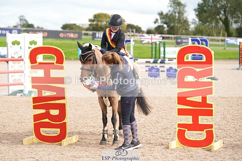 250921-151122-03792 - Cls 20 Pony 80cm Derby