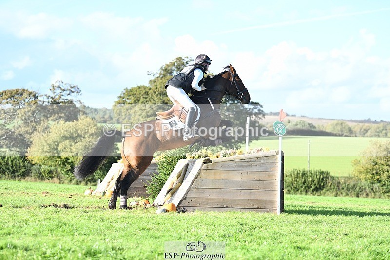 231022-150929-29126 - 352-GREANNANSTOWN.QUARRYMAN.GIRL-Grace.Taylor-XC