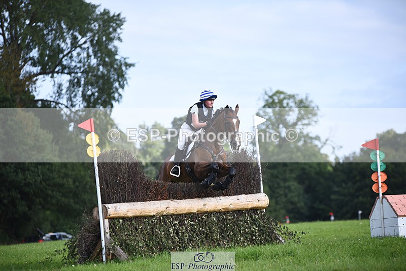 240804-175940-19605 - 755-Amber_Williams-THE_EMERALD_LILY