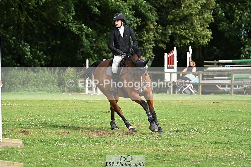 240706-170239-17181 - Cls 44 Foxhunter