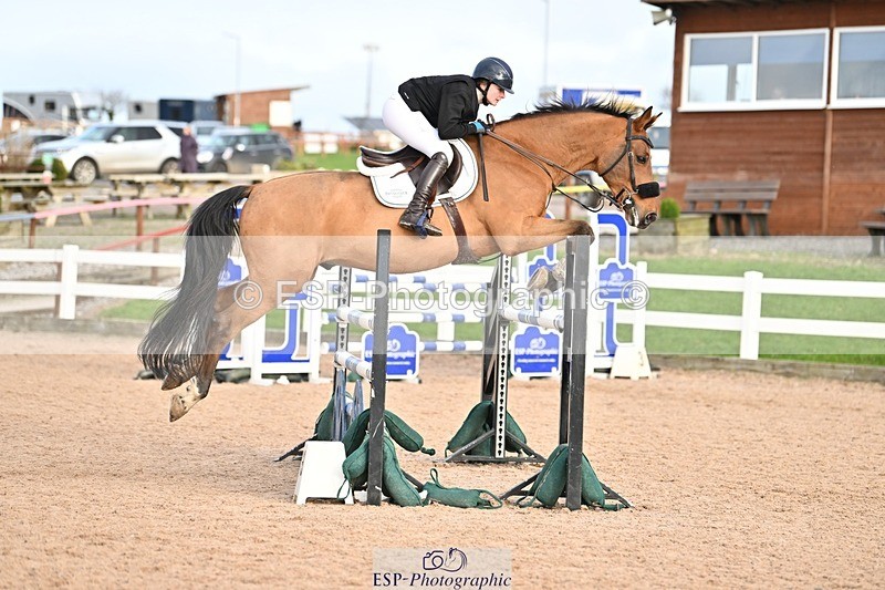 241208-132719-01787 - Cls 21 Newcomers and 1.10m Open