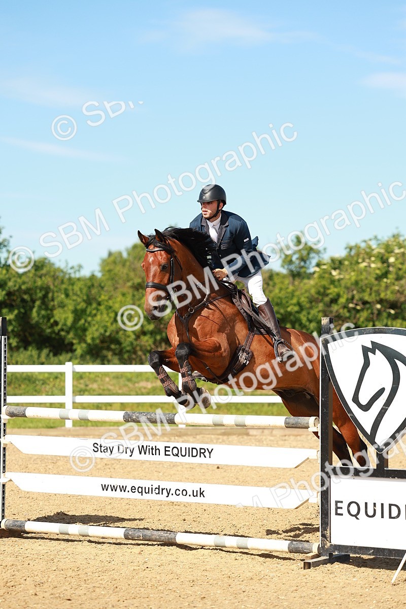 SBM_002911 - Class 4 - Senior Newcomers - 1.10m
