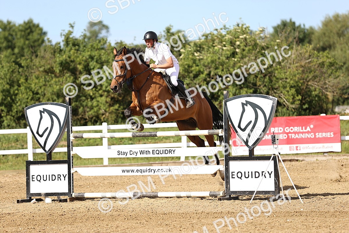 SBM_003086 - Class 5 - Senior Foxhunter - 1.20m