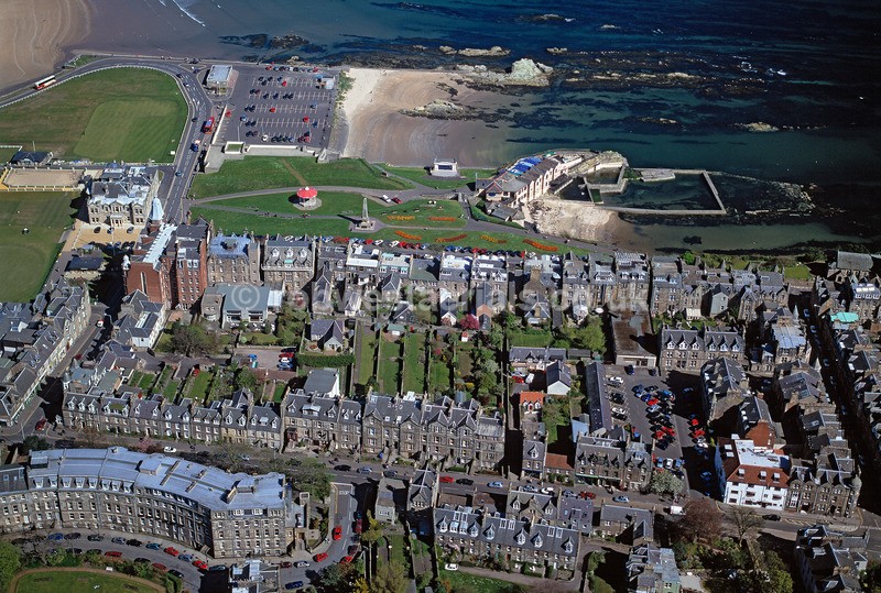 A00310A Town of St Andrews Fife in 2002 - Settlements, infrastructure and attractions