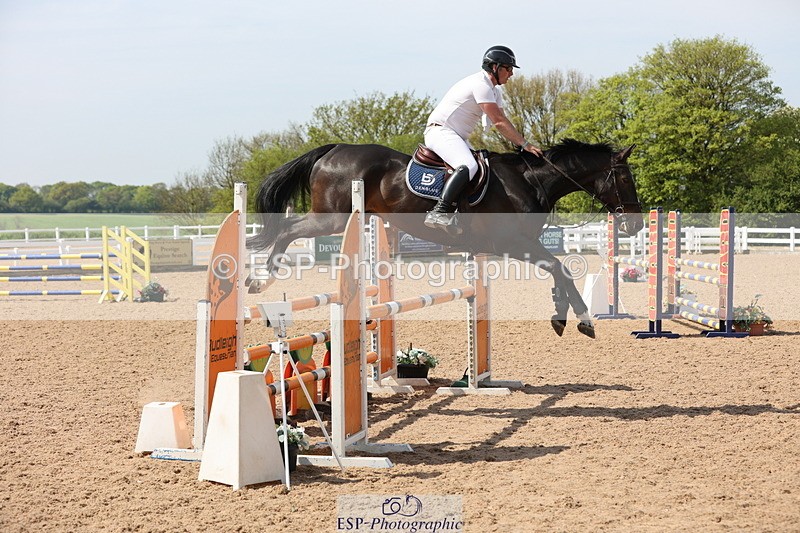 240510A-110401-06030 - Cls 14 Discovery and 1m Open