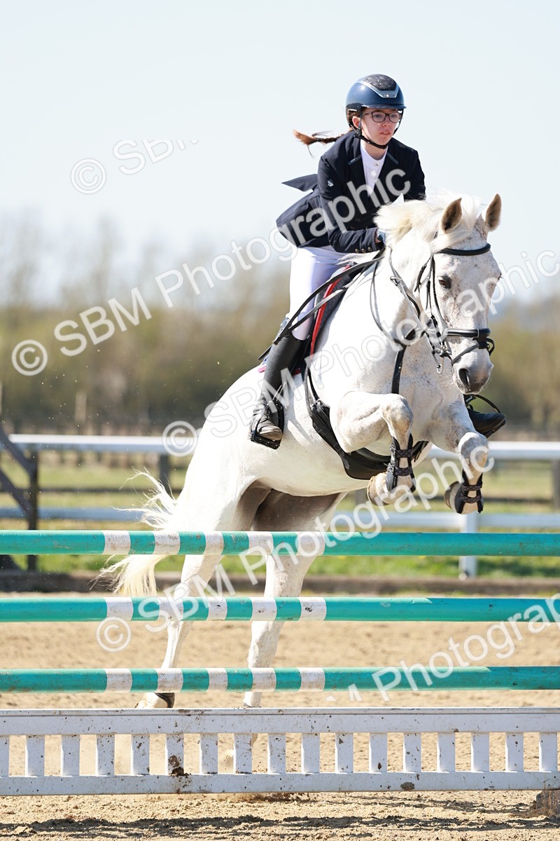 SBM_004564 - Class 17 - Senior Newcomers - 1.10m