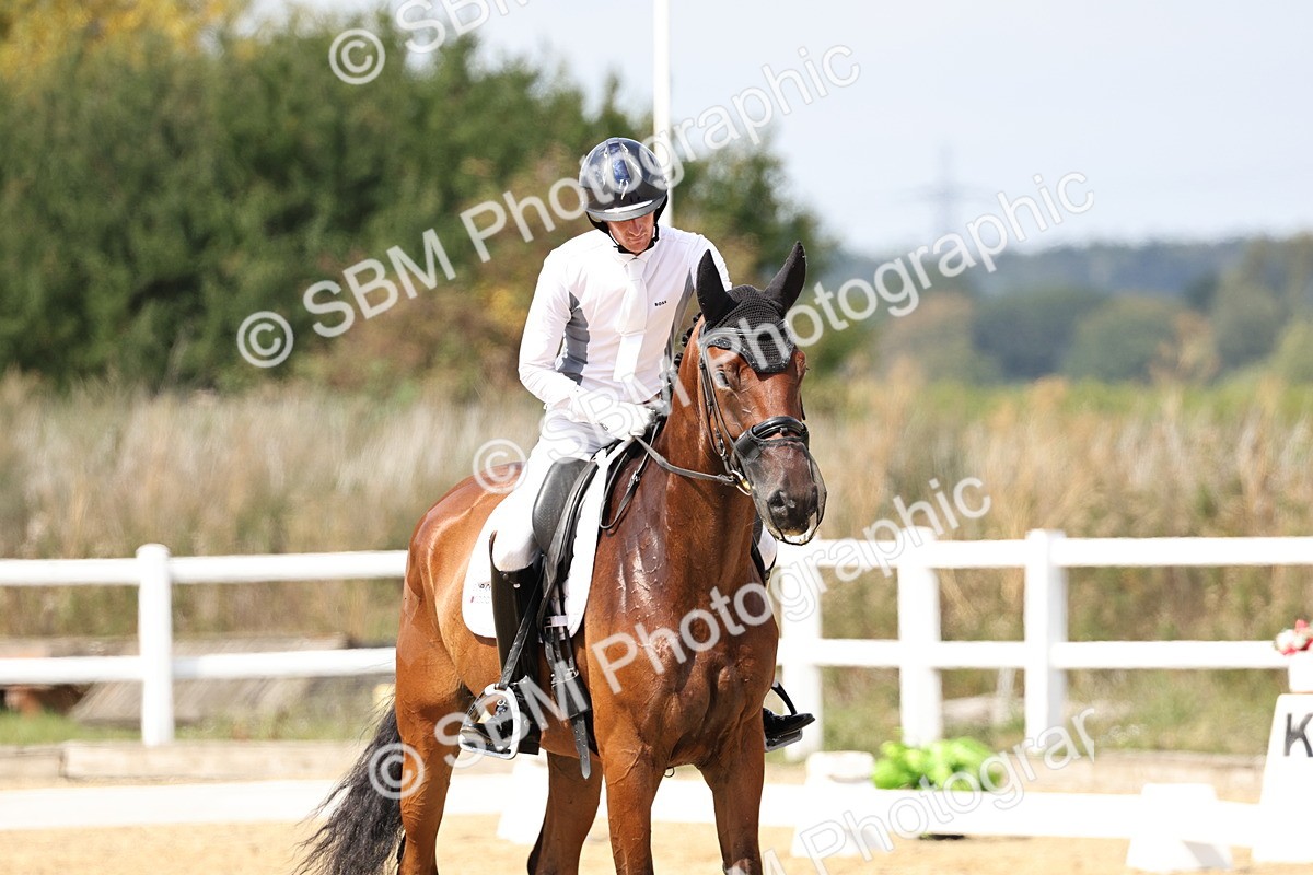 SBM_018785 - Class 16 - Novice 5 - 12.08-13.11