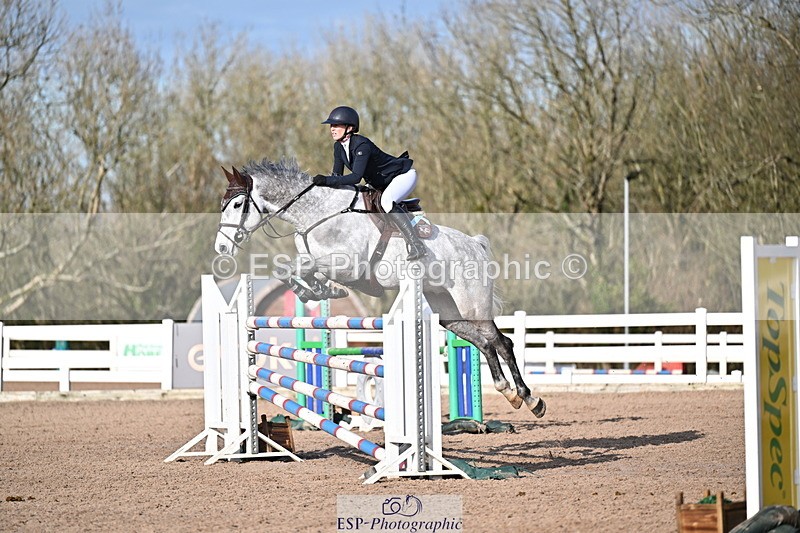 260204A-134804-00385 - Cls 5 Foxhunter and 1.20m