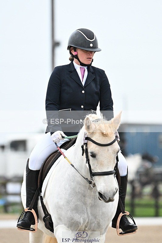 241103-101814-00313 - Intro 3 - 9.40 to 10.40