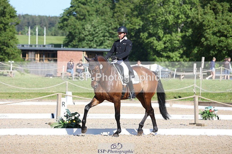 230526-092044-05046 - 354-TREWORDER-Michael_Owen-WEDTrotUp+DR