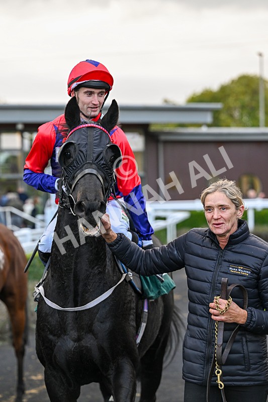 171026-Race 6-It Just Takes Time-6238 - Race 6 4.10pm William Hill Epic Boosts Handicap (Div II)