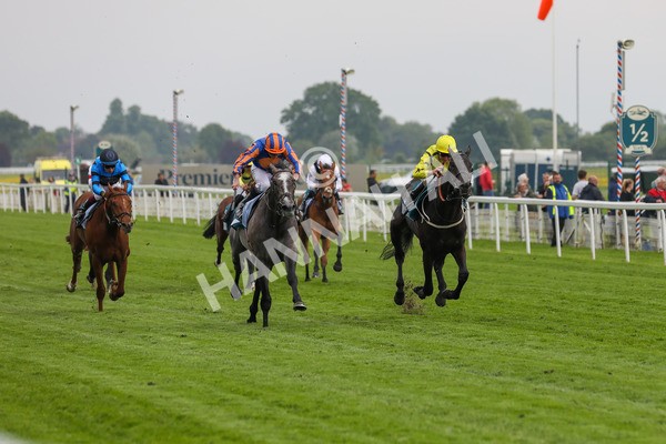 160524-Race 7-London City-2033 - Race 7 5.20pm Collective Green Energy Handicap