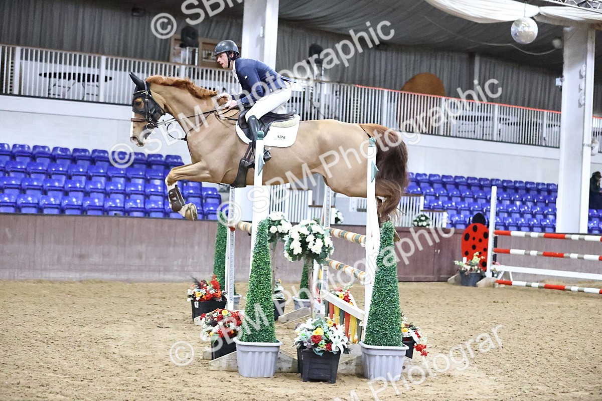 SBM_010114 - Class 25 - Equestrian Senior Foxhunter 1.20m