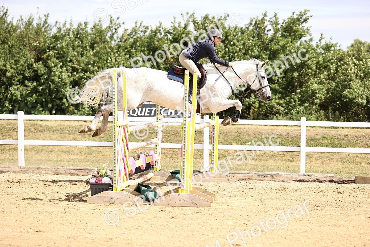 SBM_009800 - Class 8 - Senior Newcomers - 1.10  Open